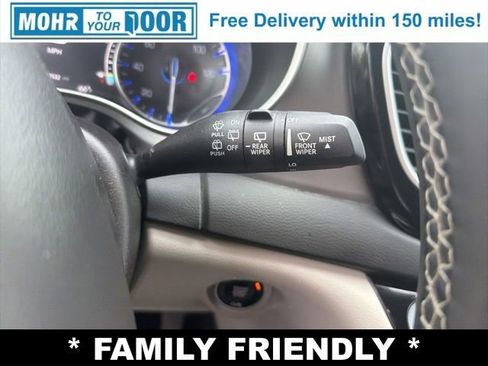 Used 2022 Chrysler Pacifica Touring-L FWD image 17