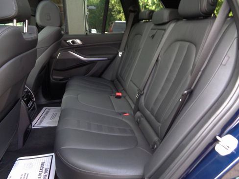 Used 2022 BMW X5 xDrive40i w/ Premium Essential Package AWD/4WD image 17