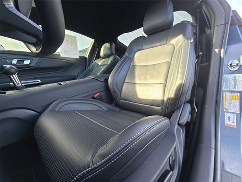 Used 2025 Ford Mustang GT Premium image 6