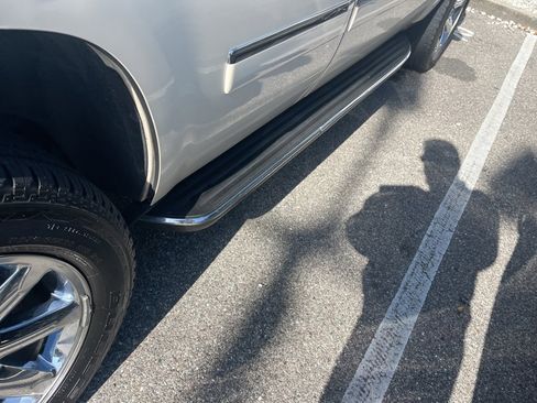 Used 2013 GMC Yukon Denali image 14