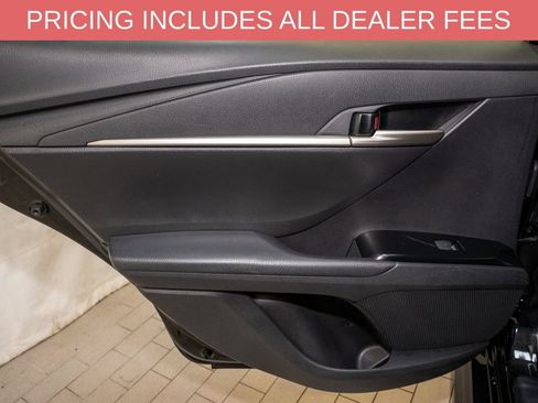 Used 2025 Toyota Camry SE FWD image 9