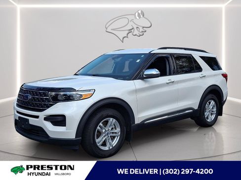 Used 2024 Ford Explorer XLT AWD/4WD image 1