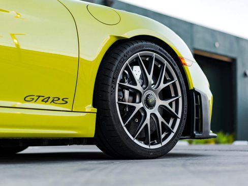 Used 2023 Porsche 718 Cayman GT4 RS image 21