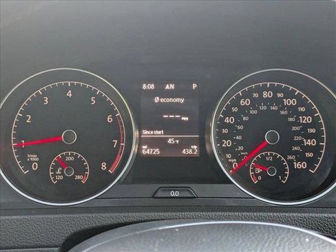 Used 2019 Volkswagen Golf Alltrack SE image 10