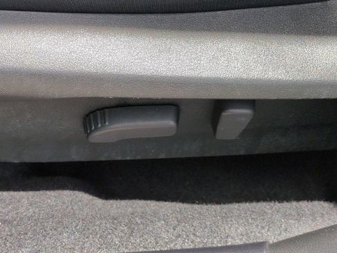 Used 2023 Subaru Crosstrek 2.0i Premium image 20