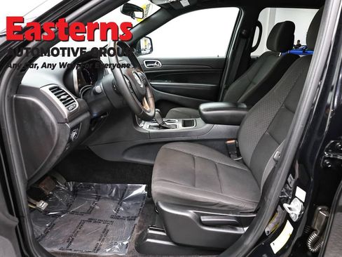 Used 2018 Jeep Grand Cherokee Laredo RWD image 13