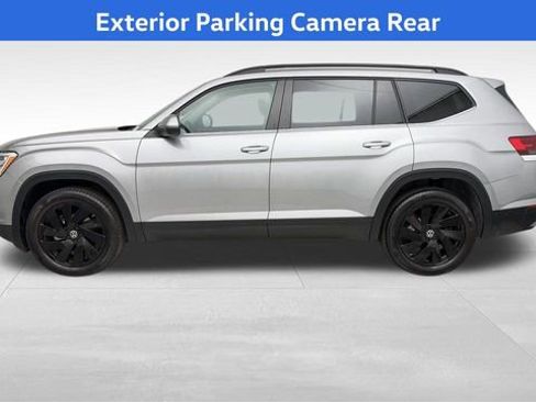 Certified 2025 Volkswagen Atlas SE image 7