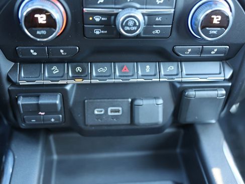 Used 2019 Chevrolet Silverado 1500 RST image 28