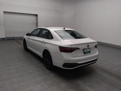 Used 2023 Volkswagen Jetta SE FWD image 5