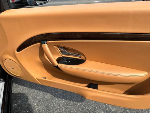 Used 2012 Maserati GranTurismo Convertible RWD image 22