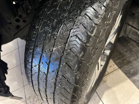 Used 2024 Ford F150 Lariat w/ FX4 Off-Road Package image 31