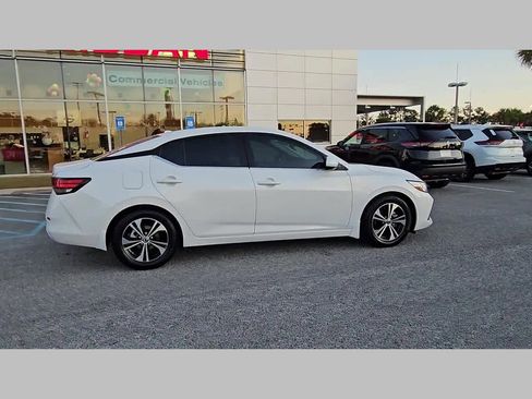 Used 2021 Nissan Sentra SV image 34