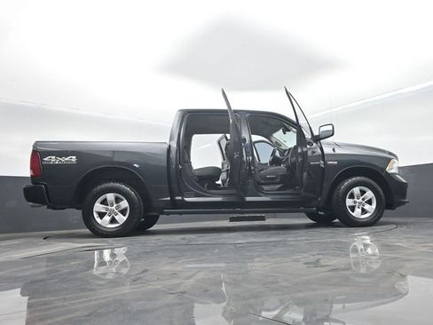 Used 2018 RAM 1500 Express AWD/4WD image 75