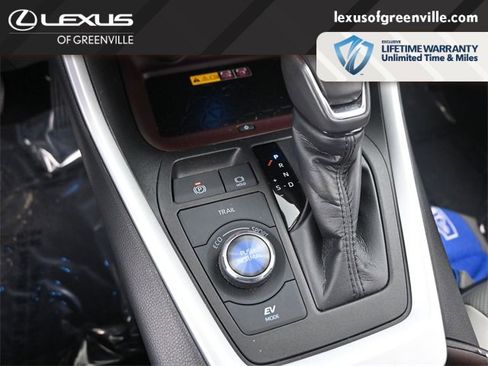 Used 2023 Toyota RAV4 Limited image 21