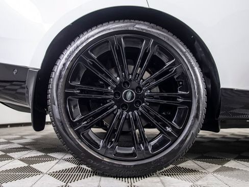 Used 2024 Land Rover Range Rover SE AWD/4WD image 38