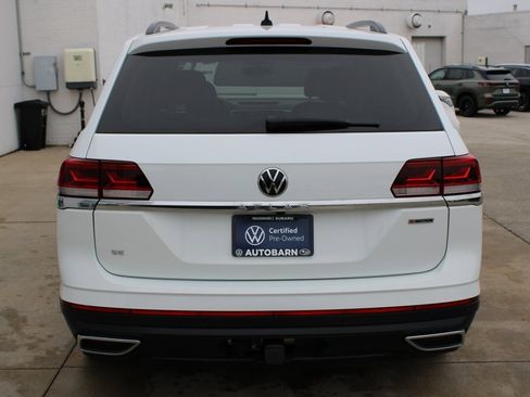 Certified 2022 Volkswagen Atlas SE image 5