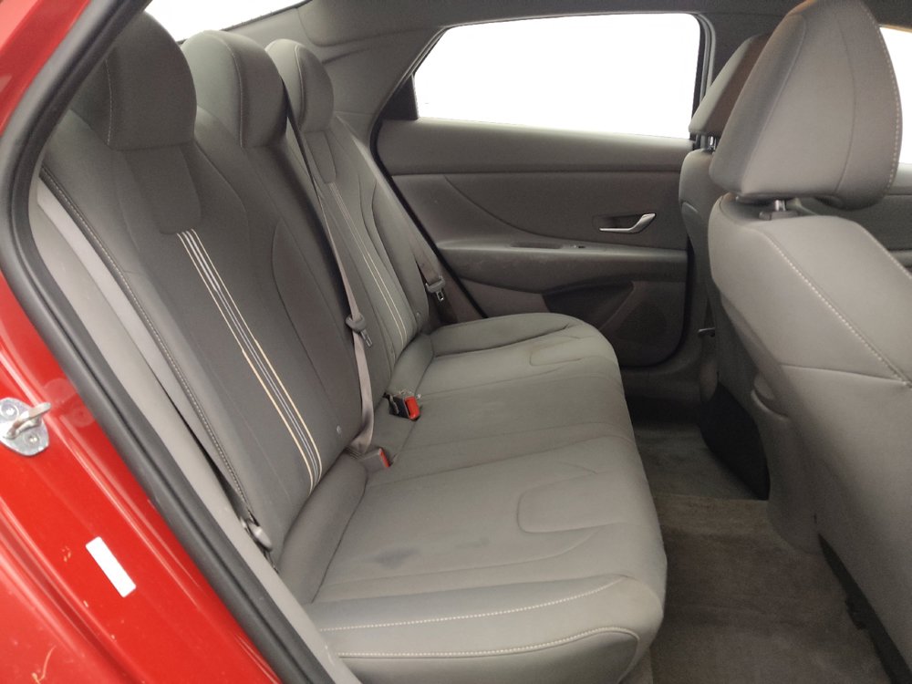 Used 2023 Hyundai Elantra SEL w/ Cargo Package FWD image 19