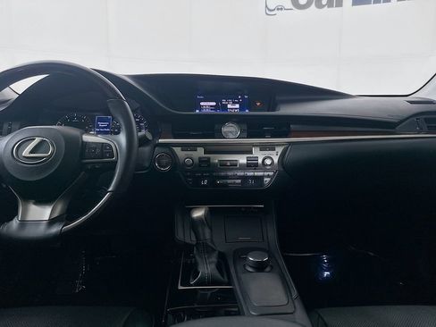 Used 2018 Lexus ES 350 w/ Premier Package FWD image 28
