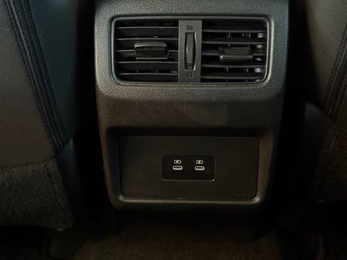 Certified 2024 Nissan Rogue SV FWD image 13