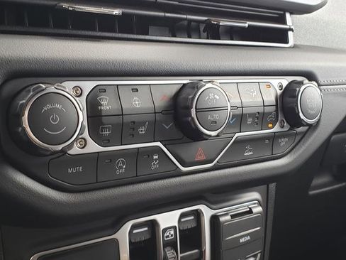 New 2025 Jeep Wrangler Sahara image 10