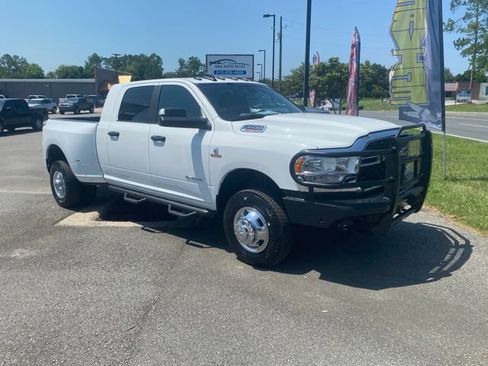 Used 2022 RAM 3500 Big Horn w/ Protection Group AWD/4WD image 22