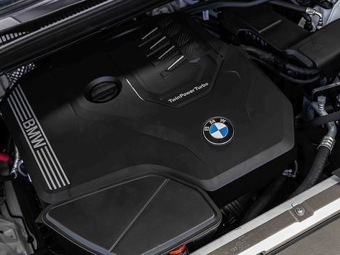 Used 2024 BMW X4 xDrive30i w/ Parking Assistance Package image 31