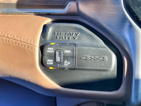 Used 2022 RAM 2500 Limited image 31