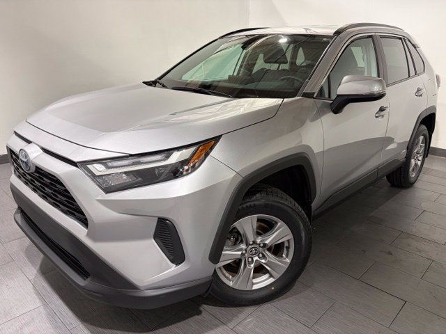 Used 2023 Toyota RAV4 XLE AWD/4WD image 1