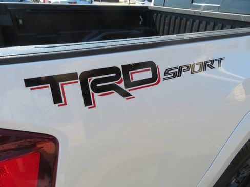 Used 2019 Toyota Tacoma 2WD Double Cab image 14