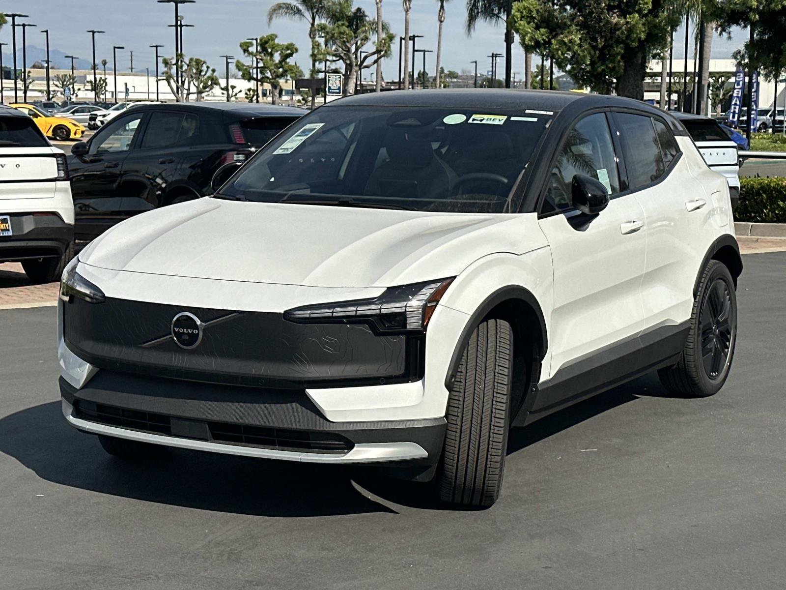 New 2026 Volvo EX30 Cross Country Ultra w/ Protection Package Premier AWD/4WD image 3
