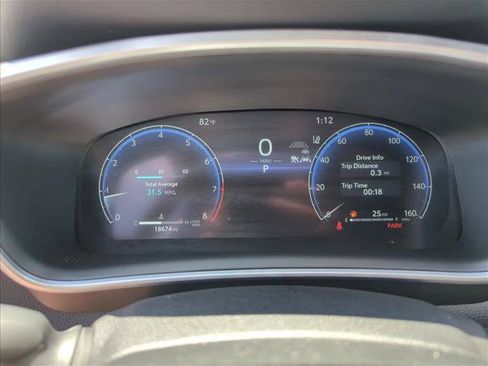 Used 2026 Toyota Corolla Cross XLE FWD image 12