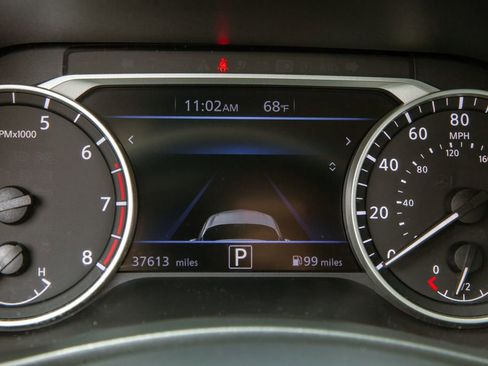 Used 2021 Nissan Sentra SV image 18