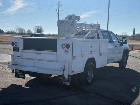 Used 2020 Chevrolet Silverado 3500 W/T w/ WT Convenience Package AWD/4WD image 5