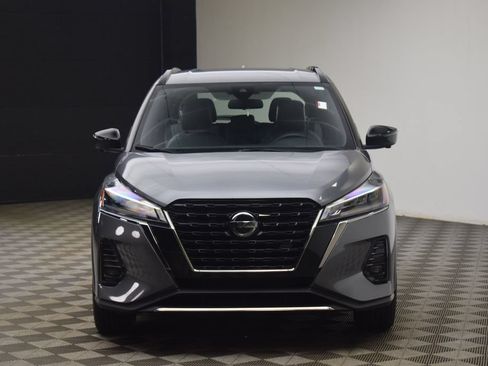 Used 2021 Nissan Kicks SR w/ SR Premium Package FWD image 19