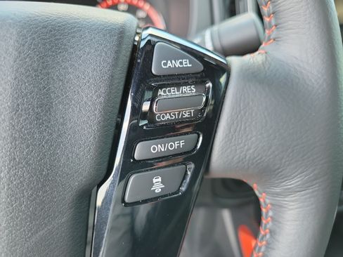 Used 2025 Nissan Frontier PRO-4X AWD/4WD image 22
