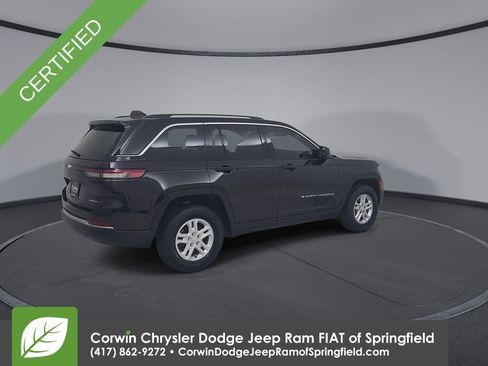 Certified 2023 Jeep Grand Cherokee Laredo AWD/4WD image 15