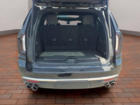 Used 2021 GMC Yukon Denali w/ Denali Premium Package AWD/4WD image 28
