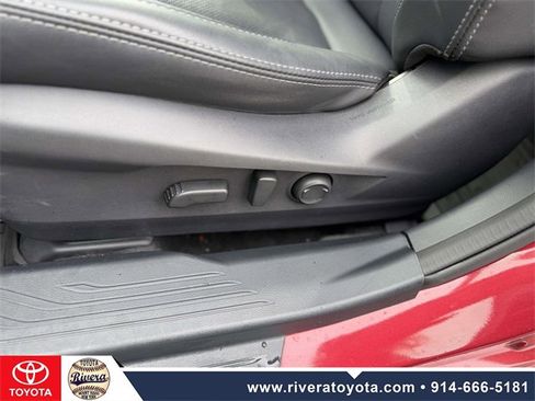 Used 2022 Subaru Legacy Limited image 11