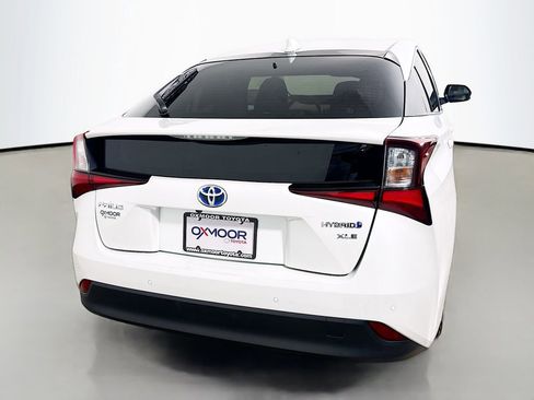 Used 2022 Toyota Prius XLE FWD image 6