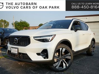 New 2025 Volvo XC40 B5 Plus w/ Protection Package Premier