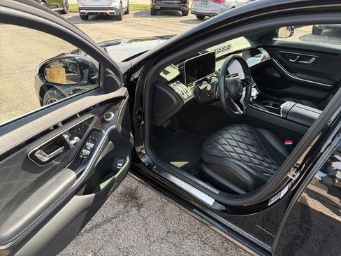 Used 2022 Mercedes-Benz S 580 4MATIC Sedan image 10