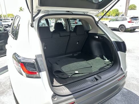 Certified 2024 Honda HR-V LX image 25
