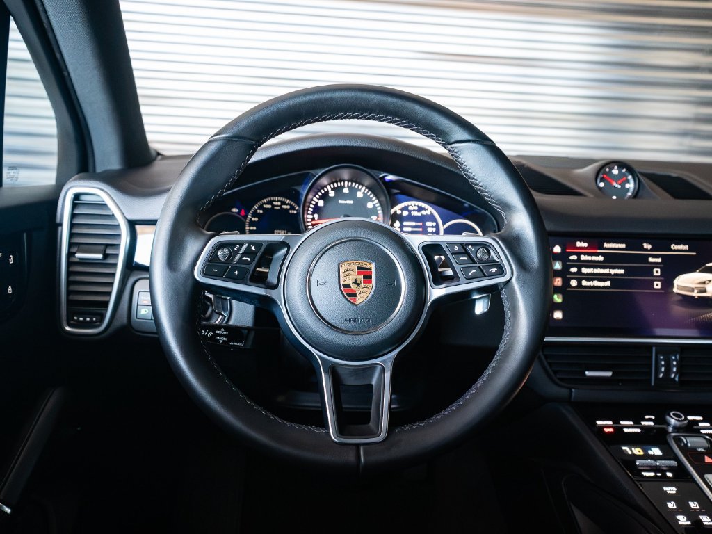 Certified 2023 Porsche Cayenne Platinum Edition AWD/4WD image 25