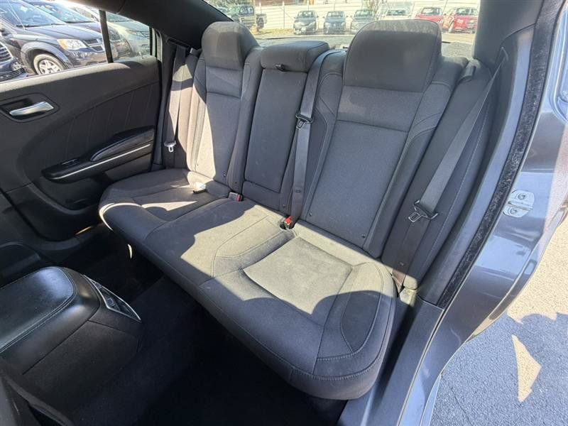 Used 2019 Dodge Charger SXT RWD image 20