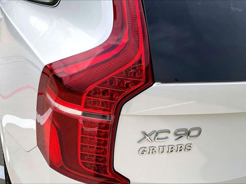 Used 2023 Volvo XC90 B6 Core w/ Climate Package AWD/4WD image 37