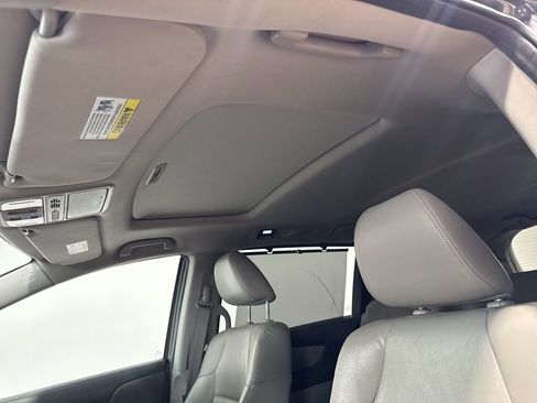 Used 2015 Honda Odyssey EX-L image 29