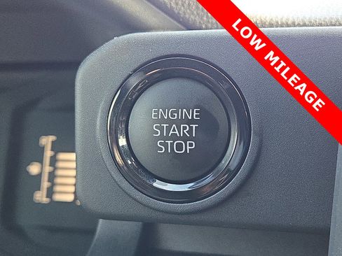 Used 2025 Toyota Tacoma SR5 image 20