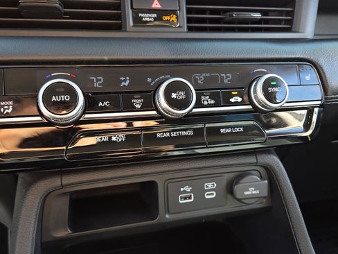 Used 2023 Honda Pilot EX-L image 28