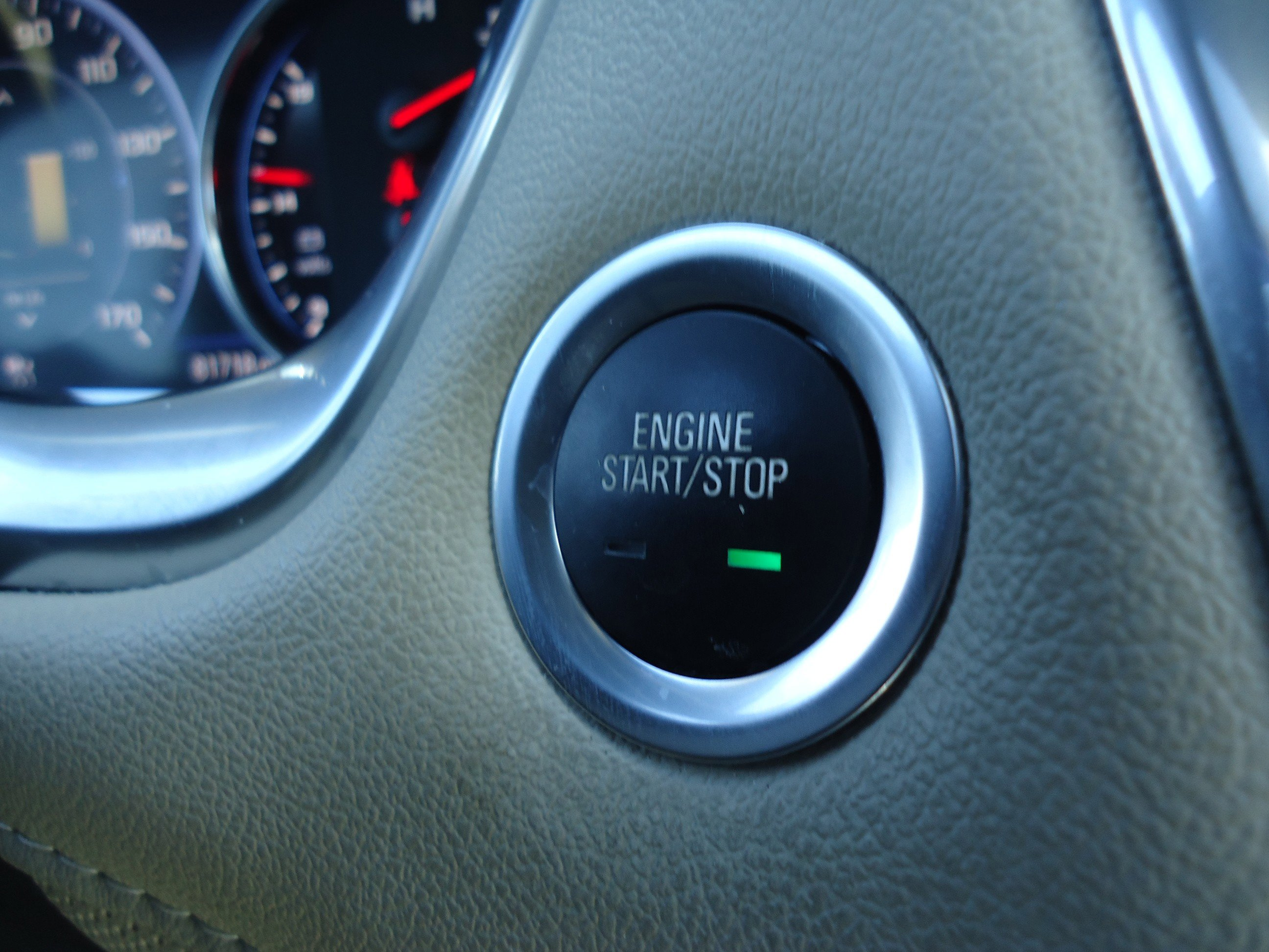 Used 2022 Chevrolet Traverse Premier w/ LPO, 'HIT The Road' Package AWD/4WD image 19