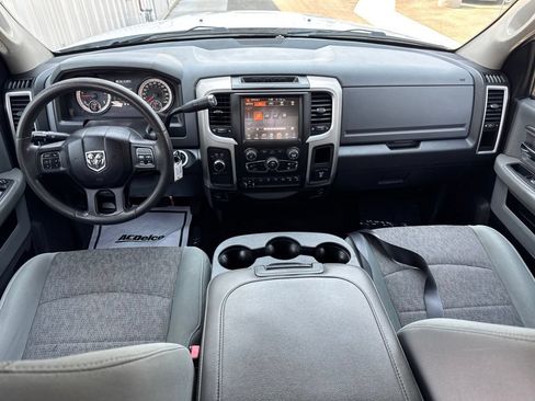 Used 2016 RAM 3500 SLT w/ Cold Weather Group AWD/4WD image 11